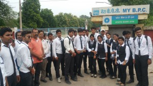 STUDENTS  LISTENING ABOUT THE INDUSTRIAL FUNCTIONING  AT   BHARAT PUMPS & COMPRESSORS LTD. ,ALLAHABAD